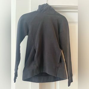 Black lululemon hoodie